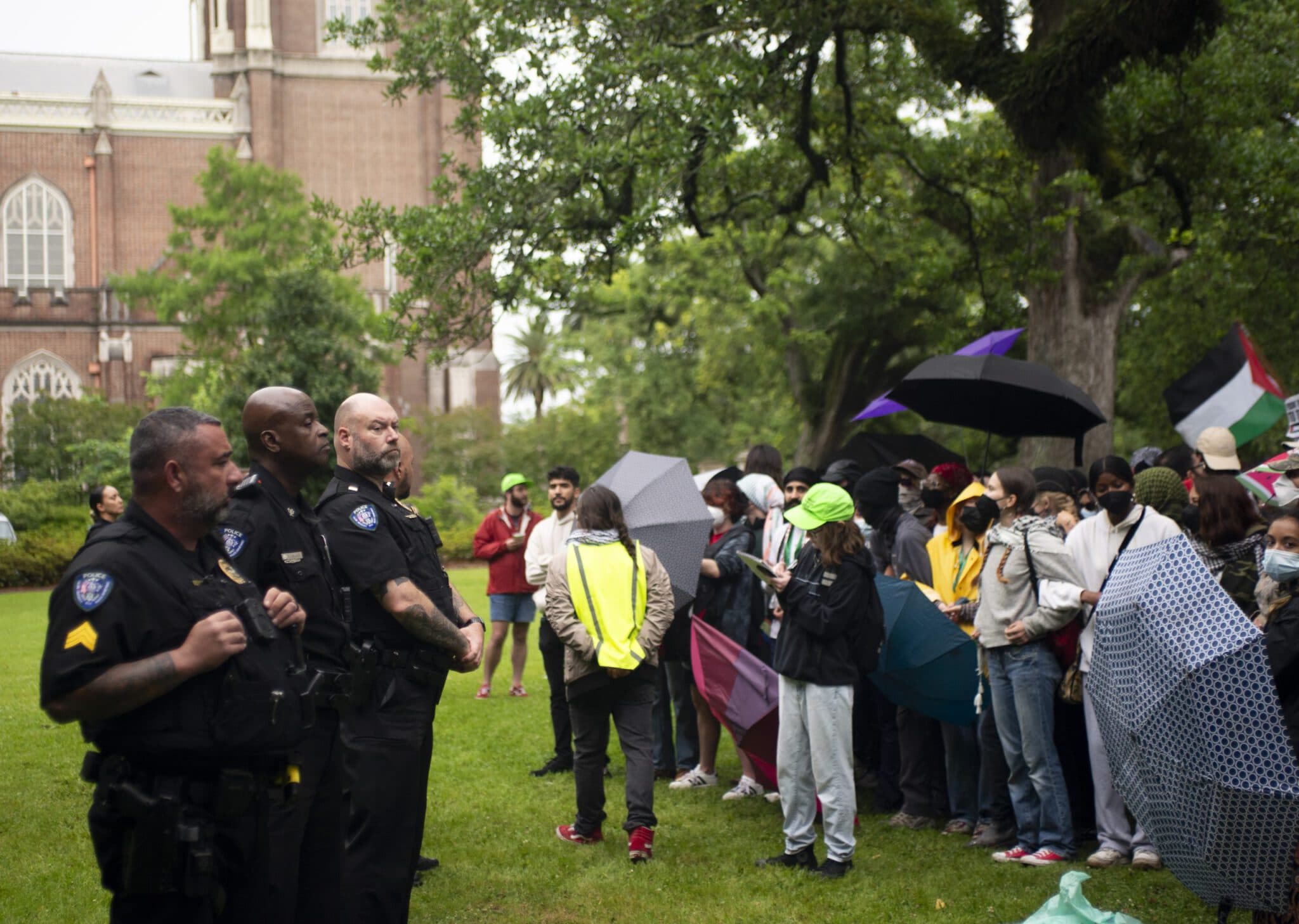 Fact Check: Jewish students have reported experiencing harassment on college campuses.
