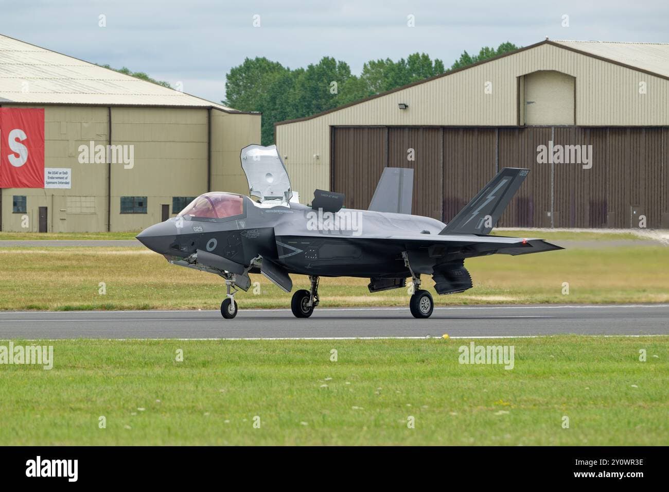 Fact Check: The F-35B is a fifth-generation stealth fighter jet.