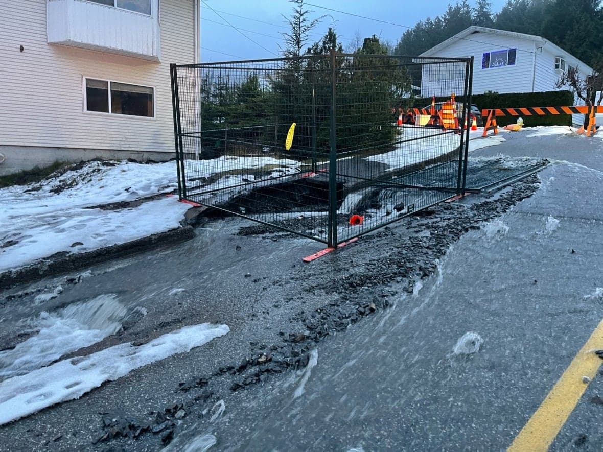 Fact Check: Prince Rupert is home to Canada's third largest port.