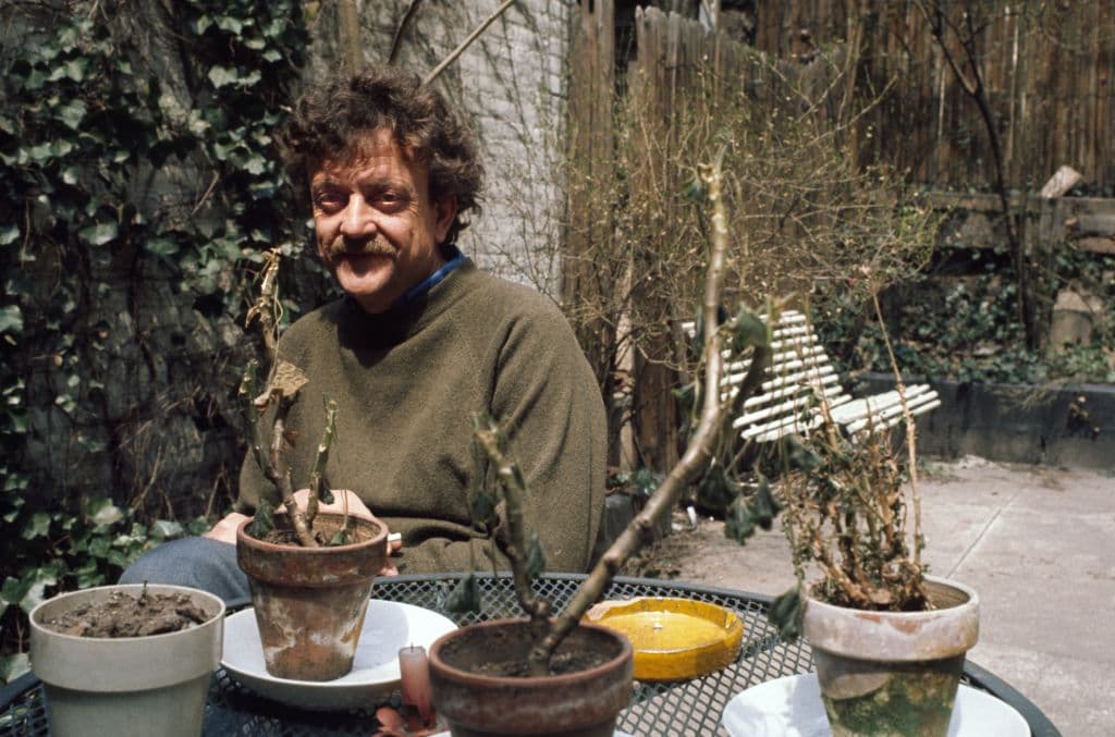 Fact Check: Kurt Vonnegut was a prisoner of war during World War II.