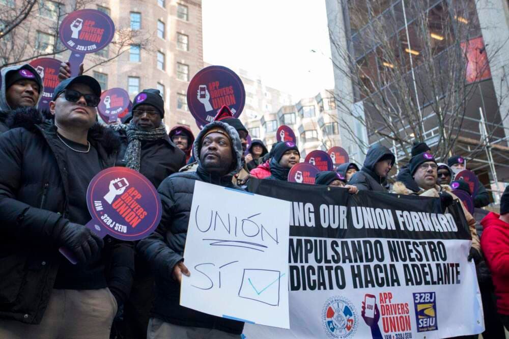 Fact Check: Uber drivers can organize into unions in many countries.