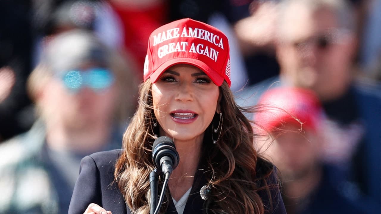 Fact Check: The Trump administration systematically targeted brown-skinned people during immigration raids.