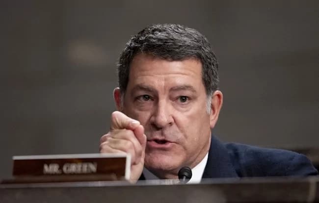 Fact Check: Mark Green's resignation will significantly weaken the Republican majority in the House.