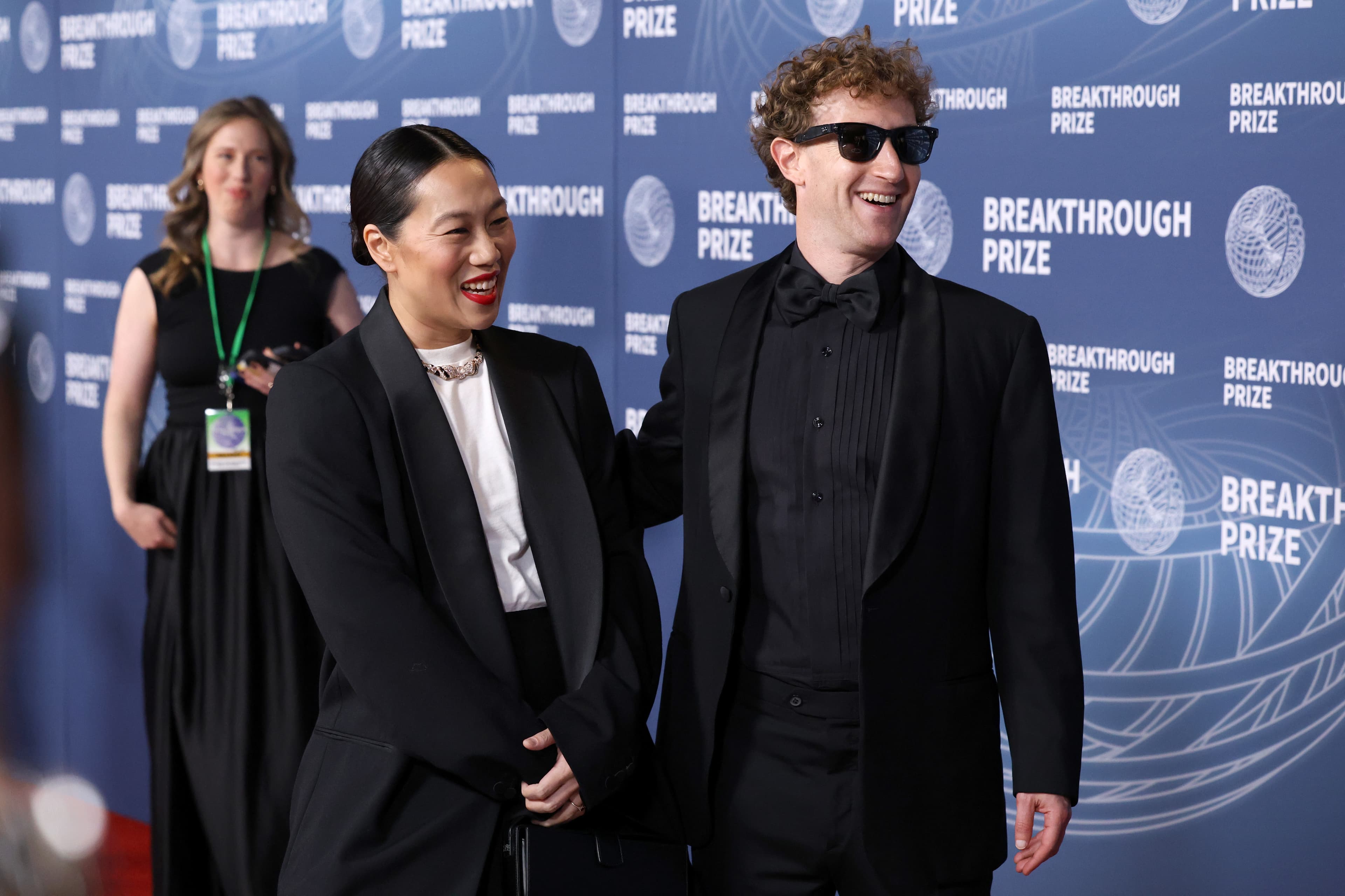 Fact Check: Scientists are not the worldwide celebrities they used to be in the last century, barring the ones who dabble In entrepreneurship.