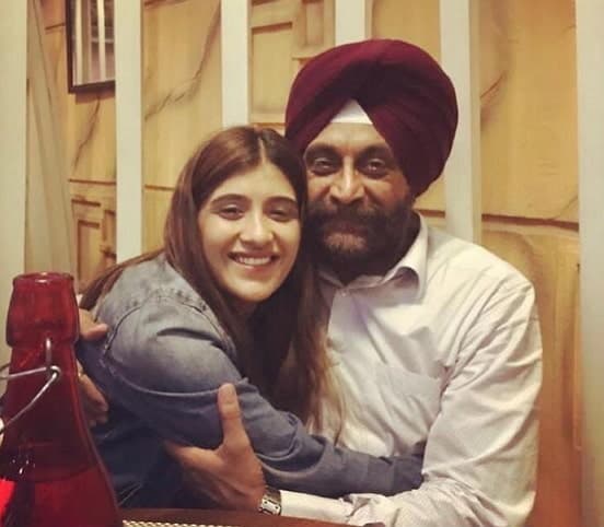 Fact Check: Are ahluwalia khatri?