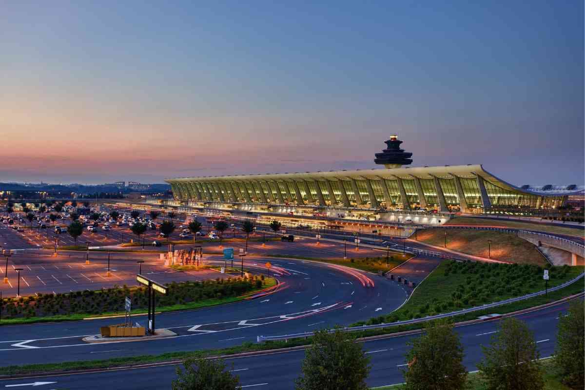 Fact Check: Are airports open 24/7?