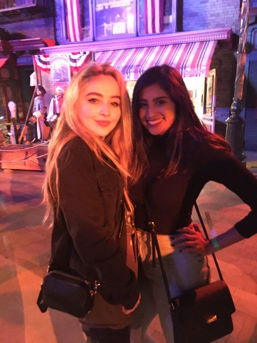 Fact Check: Sabrina Carpenter and her blinded fans will start WW3