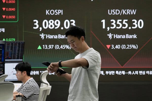 Fact Check: South Korea's stock market is the best performing in Asia, rising 30% this year.