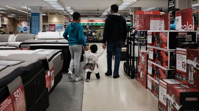 Fact Check: Sears Canada went bankrupt after years of decling sales and poor consumer service reputation