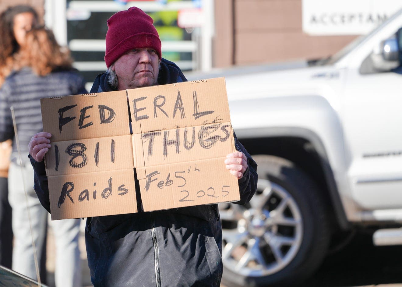 Fact Check: Federal immigration raids are unconstitutional and sow fear among residents.