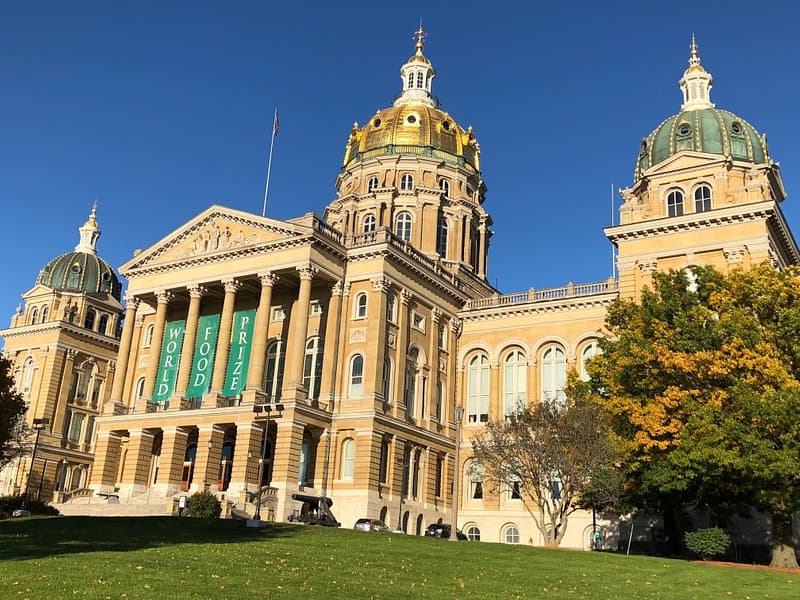 Fact Check: Iowa Democrats will be penalized for defying the DNC's nomination calendar.