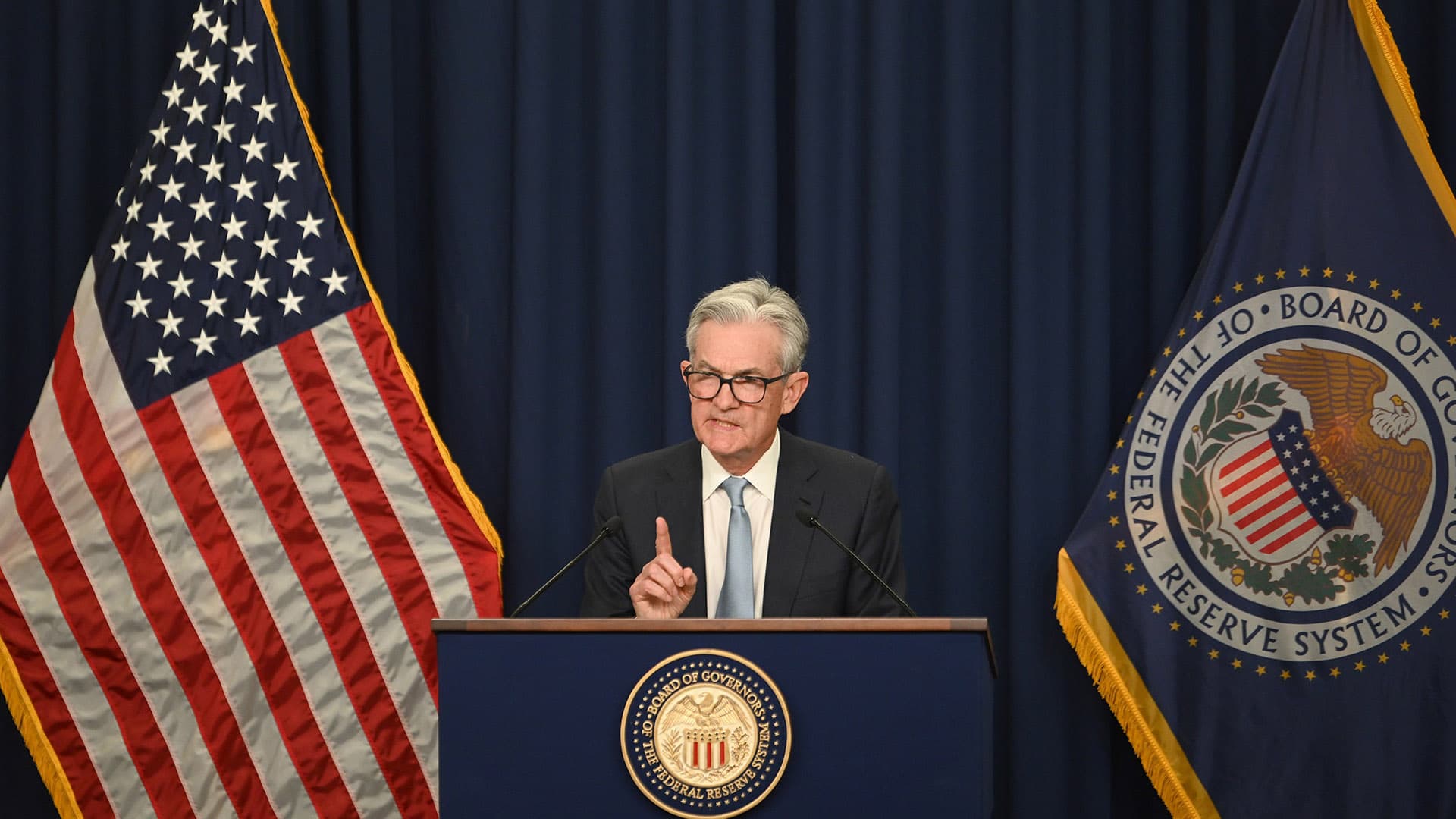 Fact Check: Federal Reserve Chair Jerome Powell's decisions cost the country $400 billion per year.