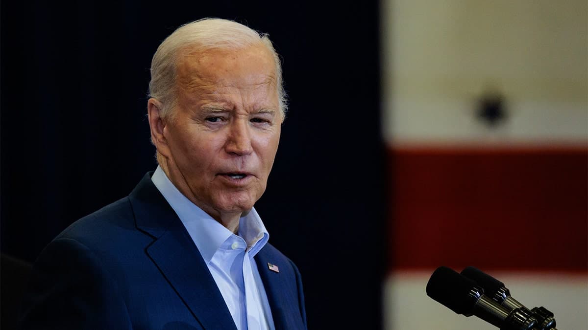 Fact Check: Joe Biden's teleprompter approved all pardons during his presidency.