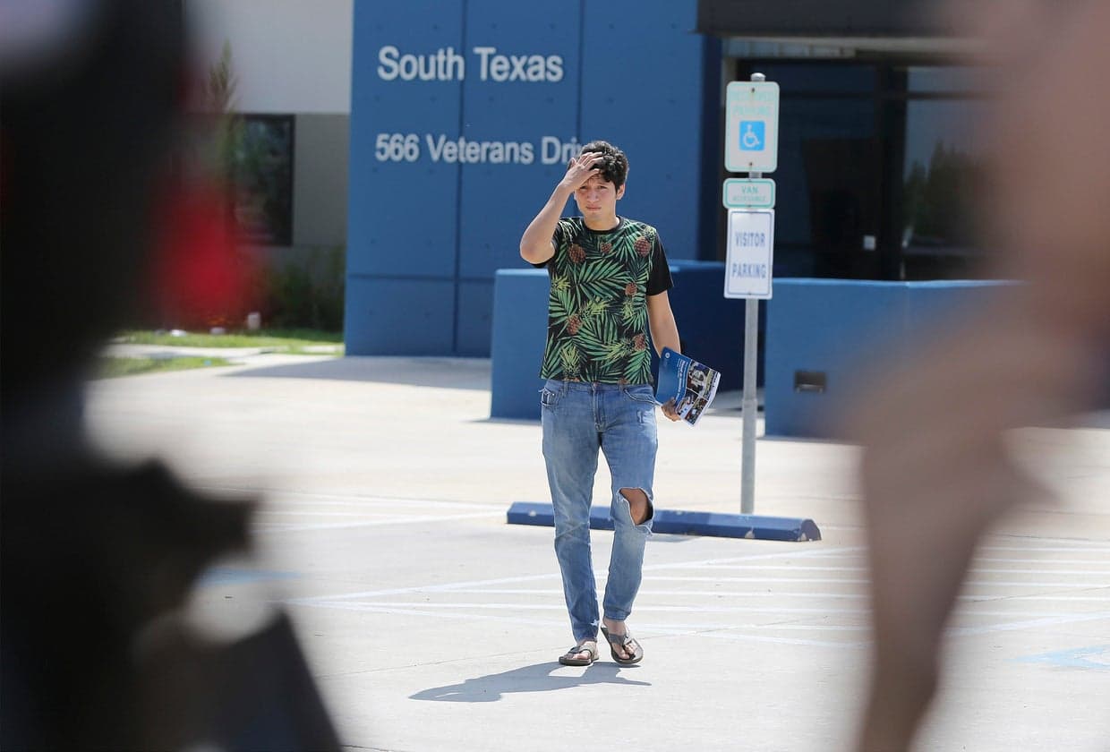 Fact Check: ICE can detain a US citizen foe up to 48 hours