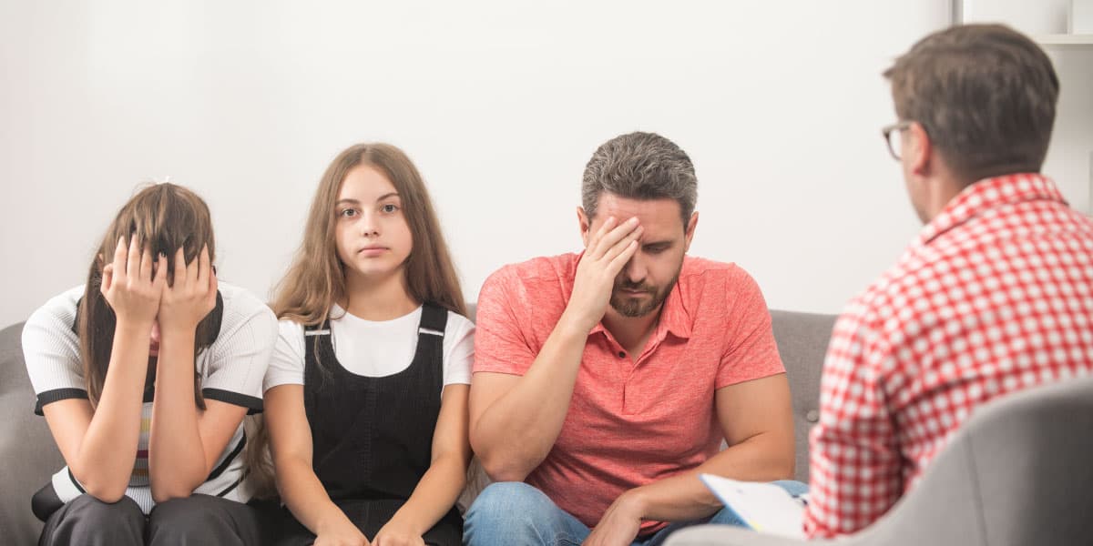 Fact Check: Is telling kids not to have girlfriends until university bad