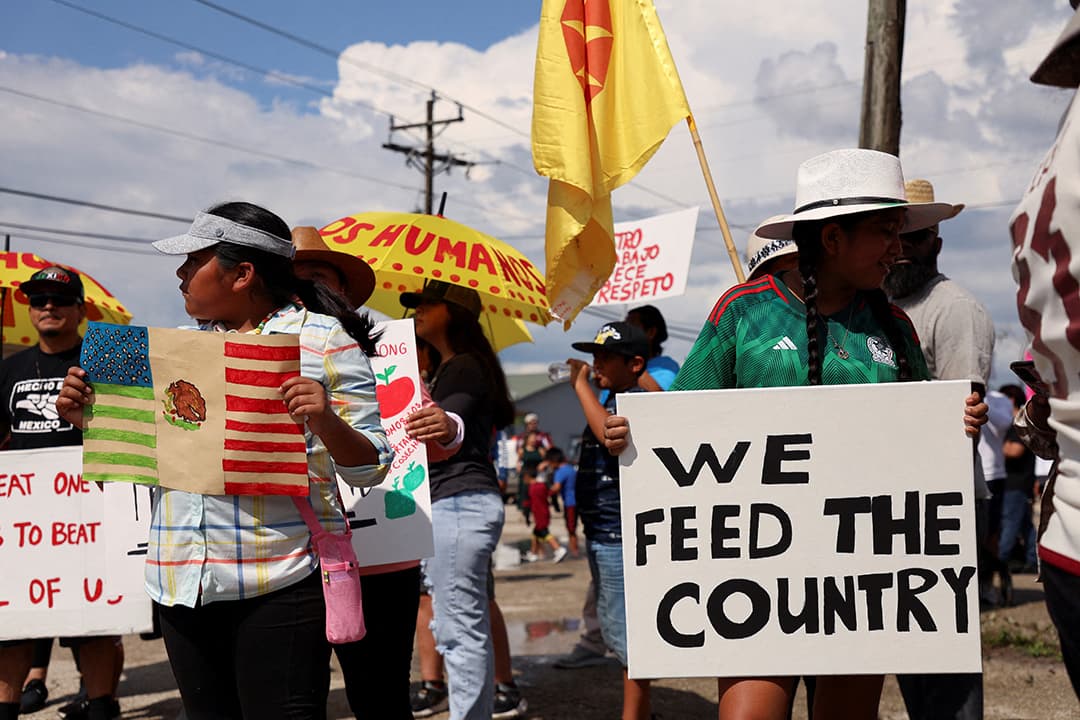 Fact Check: Illegal immigration is hurting America.