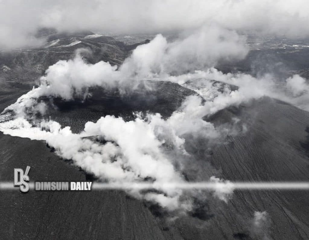 Fact Check: Southern Japan is on high alert as the powerful Shinmoedake volcano has erupted with violent force blasting a massive ash cloud 3,000 meters into the sky. The eruption has blanketed towns across Kagoshima and Miyazaki in thick layers of grey ash turning roads into ghost paths and burying crops and rooftops under a choking coat of volcanic dust.