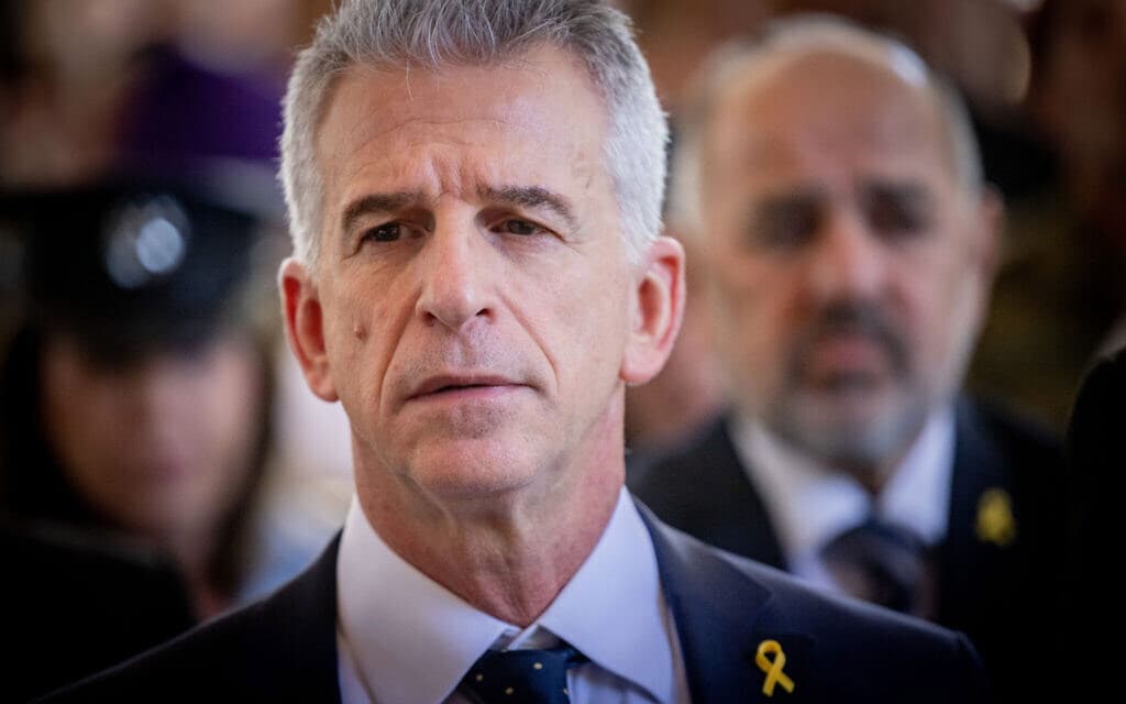 Fact Check: Psychotic antisemite Tucker Qatarlon says Jeffrey Epstein Mossad agent. Truth is Taqatar is probably Qatari agent?