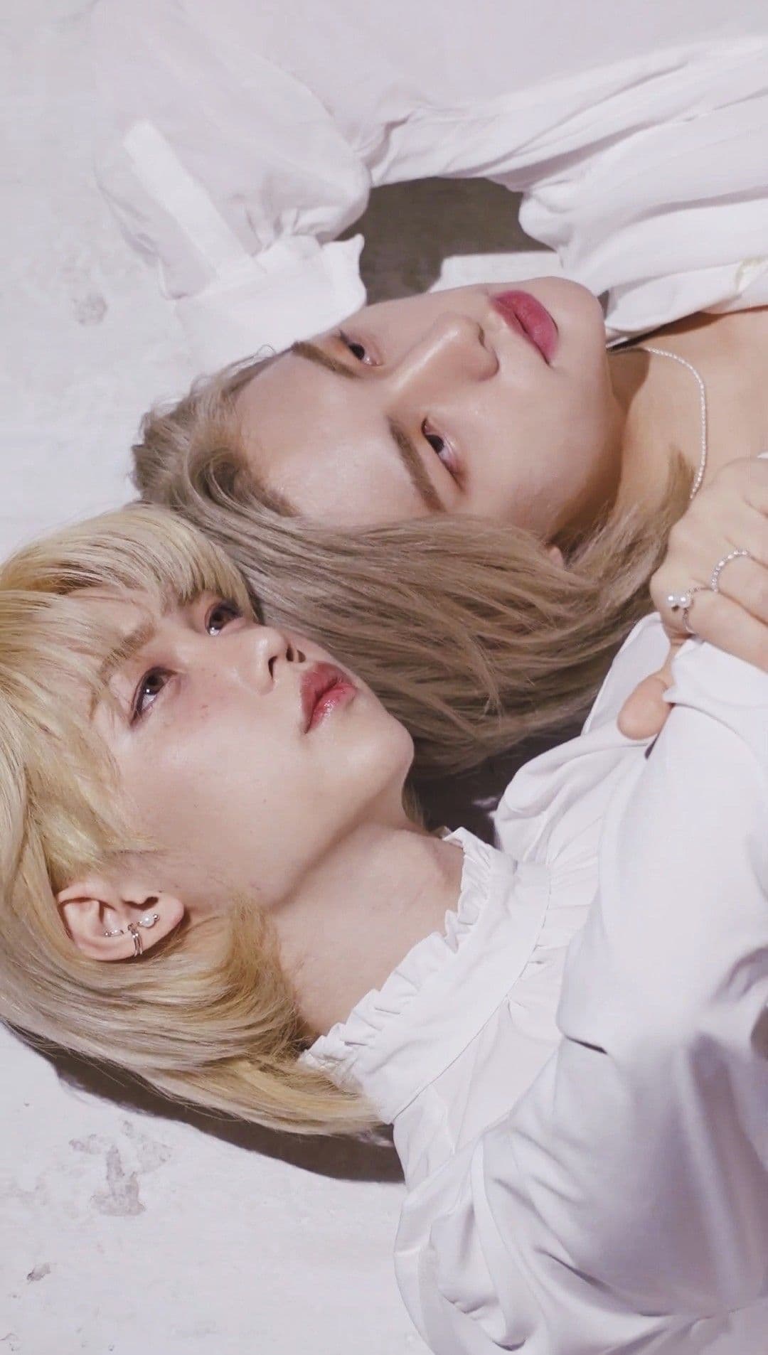 Fact Check: hyunjin and felix are dating