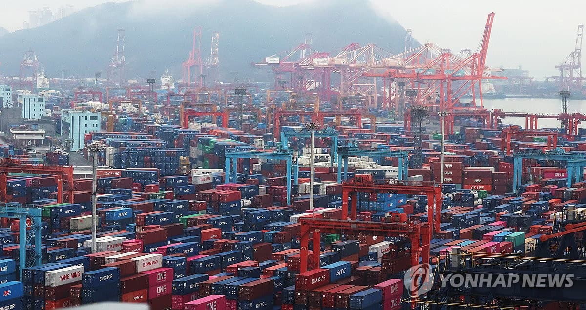 Fact Check: Protectionism boosted the South Korean and Taiwanese economies.