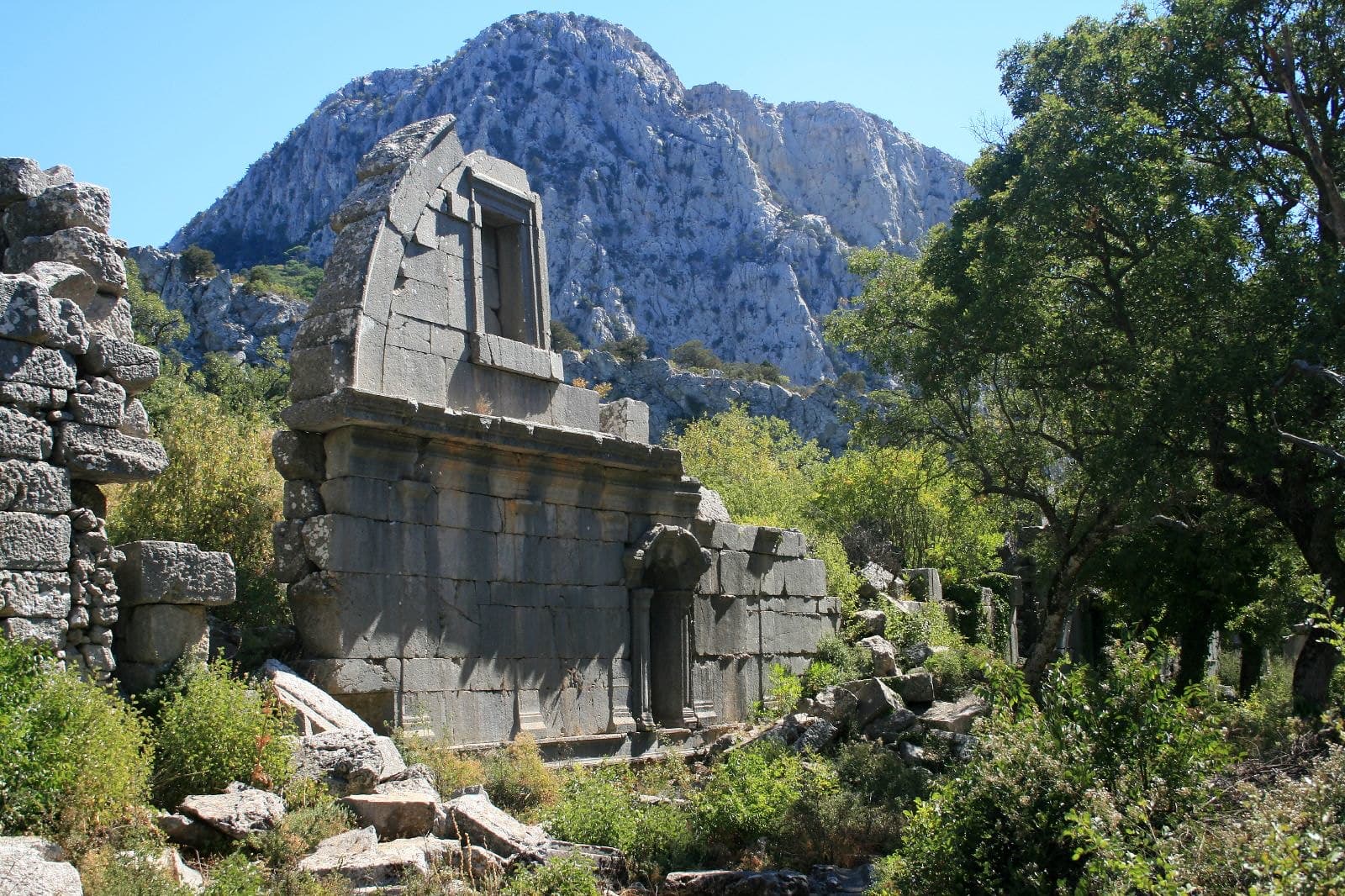 Fact Check: unlike modern politics, ancient states respected a power that could choose not to conquer everything.