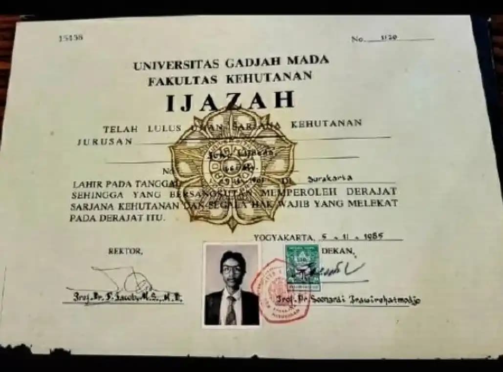 Fact Check: ijazah jokowi palsu