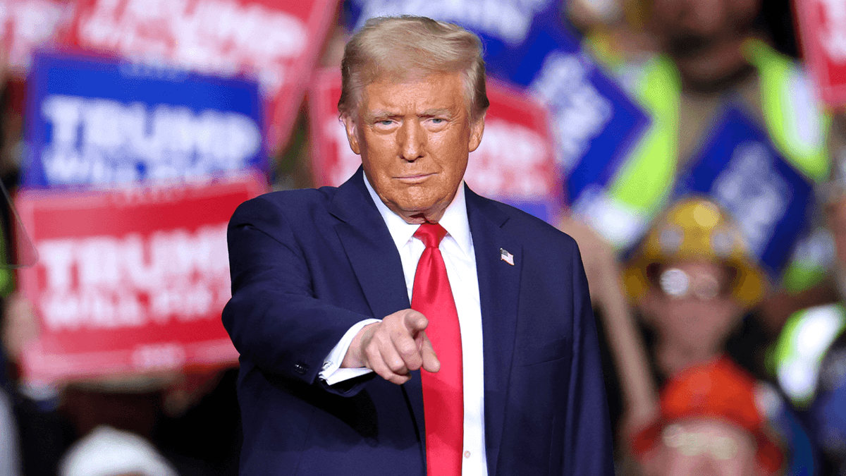 Fact Check: Trump just gave Apple a $22 billion ultimatum