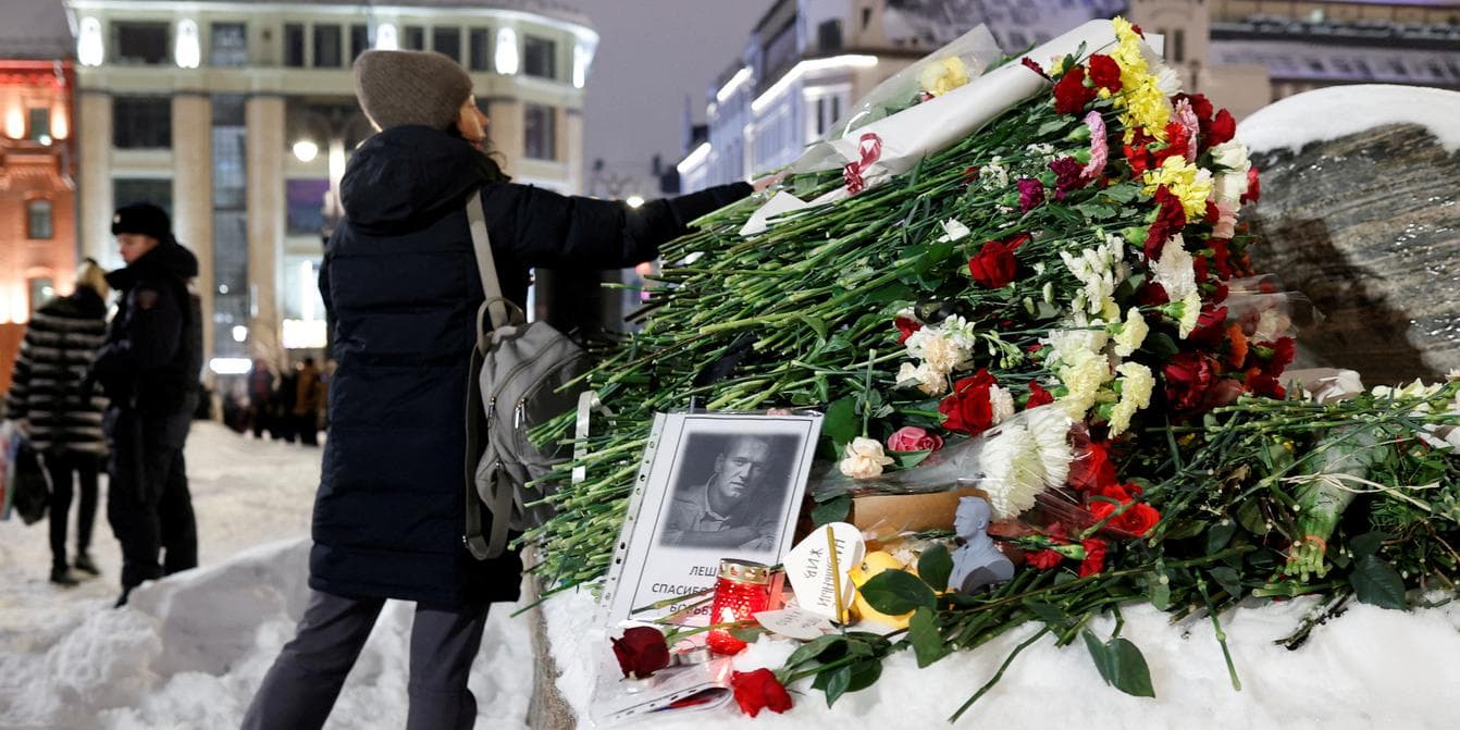 Fact Check: Alexei Navalny died of a blood clot.
