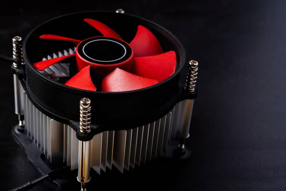 Fact Check: Are CPU coolers universal?