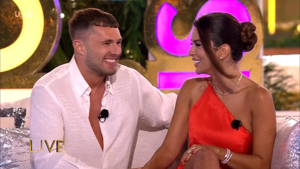 Fact Check: Are Ekin and Curtis still together?
