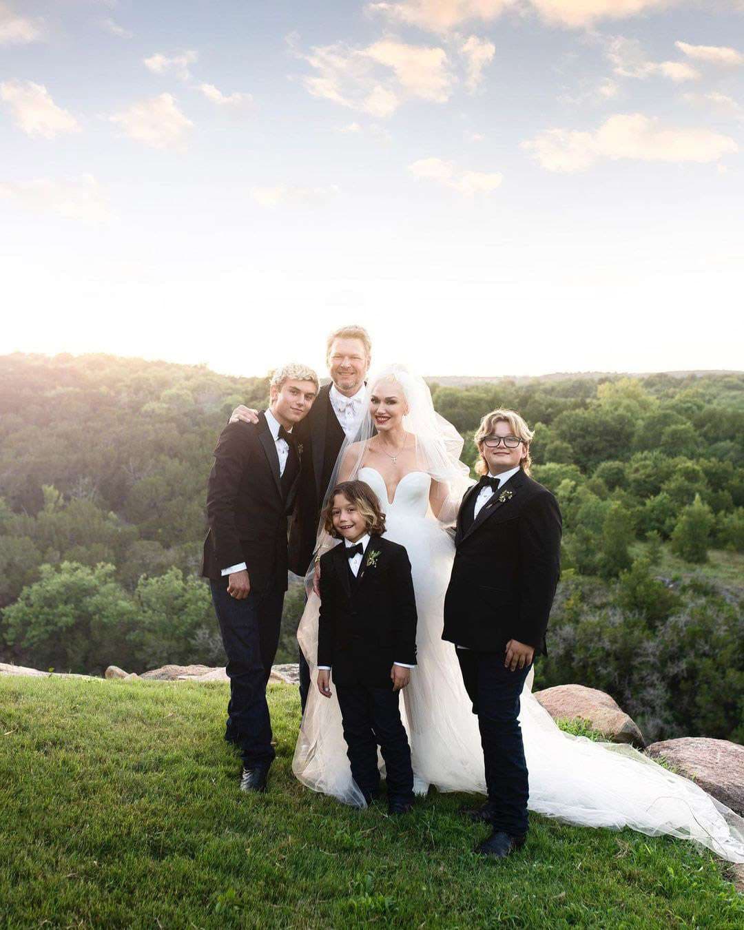 Fact Check: Are Gwen Stefani and Blake Shelton married?