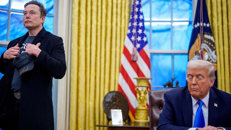 Fact Check: Elon Musk has no authority to dictate politics to American politicians.
Thus, if he does attempts to do so, is this considered sedition?