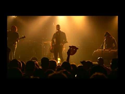 Fact Check: Are QOTSA good live?