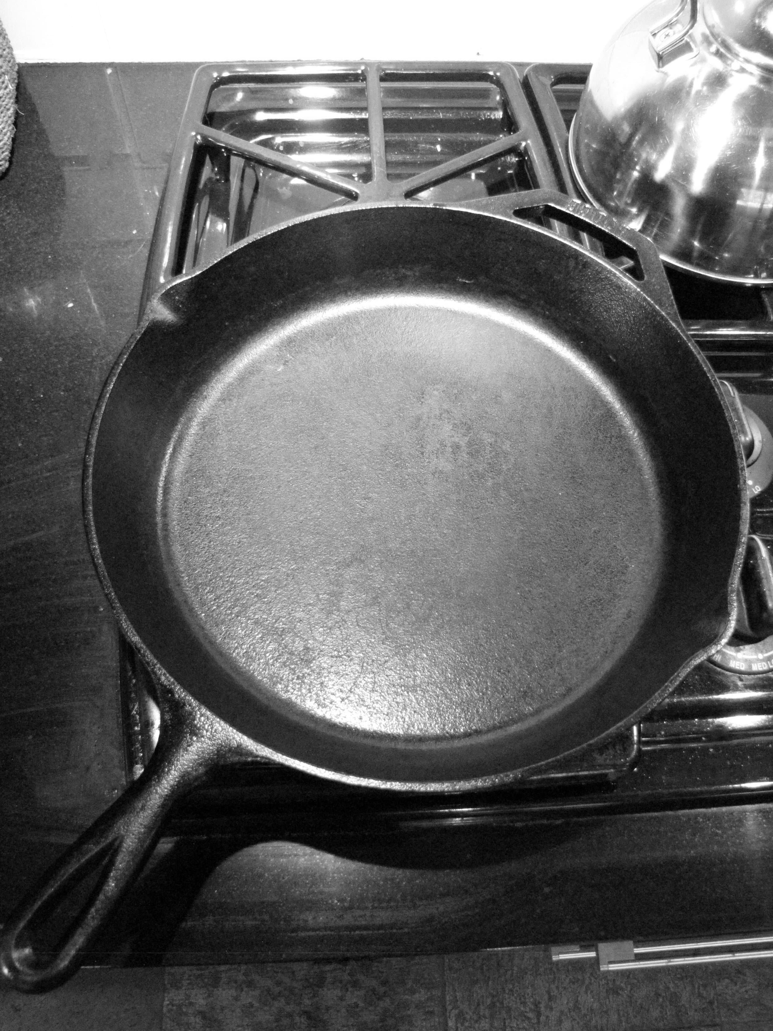 Fact Check: Non-stick pans are bad for consumers