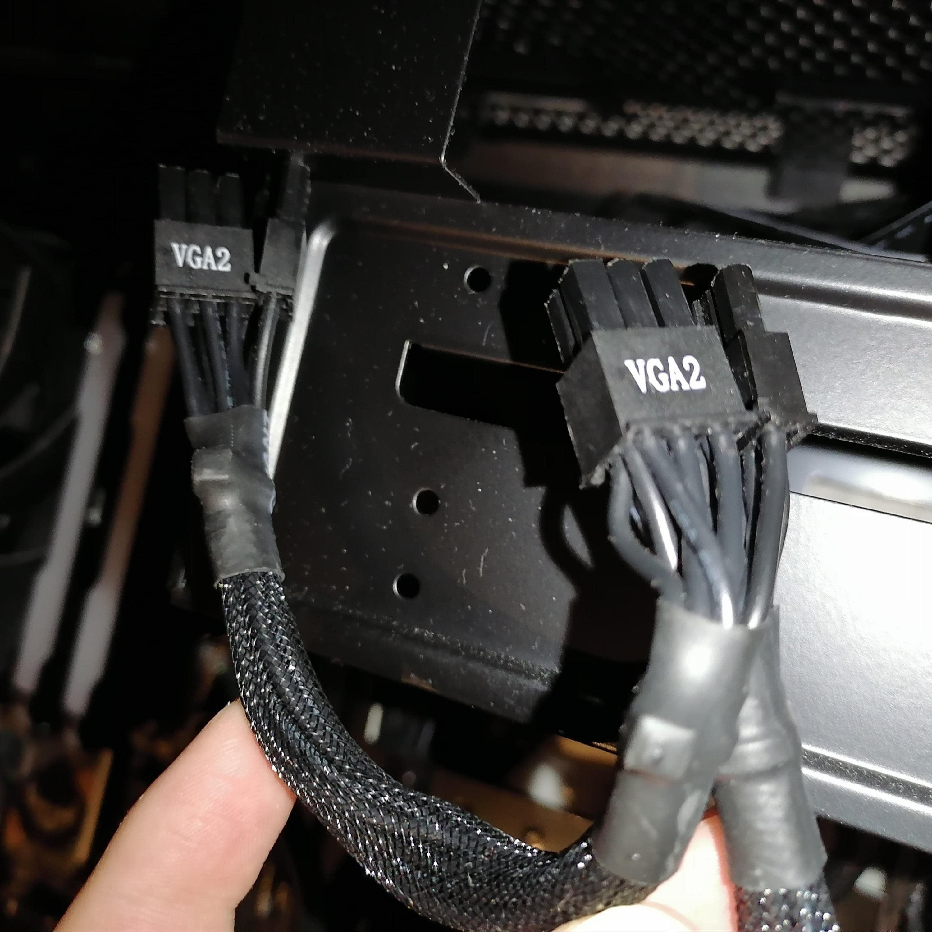 Fact Check: Are VGA and PCIe cables the same?