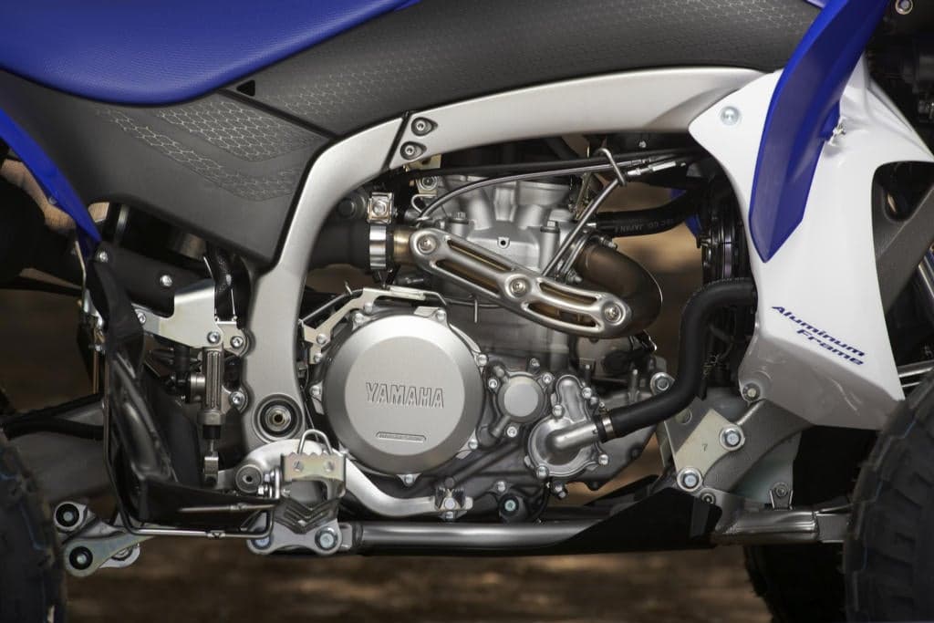 Fact Check: Are YFZ 450 fuel injected?