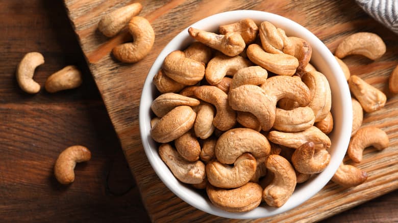 Fact Check: Are cashews nuts?