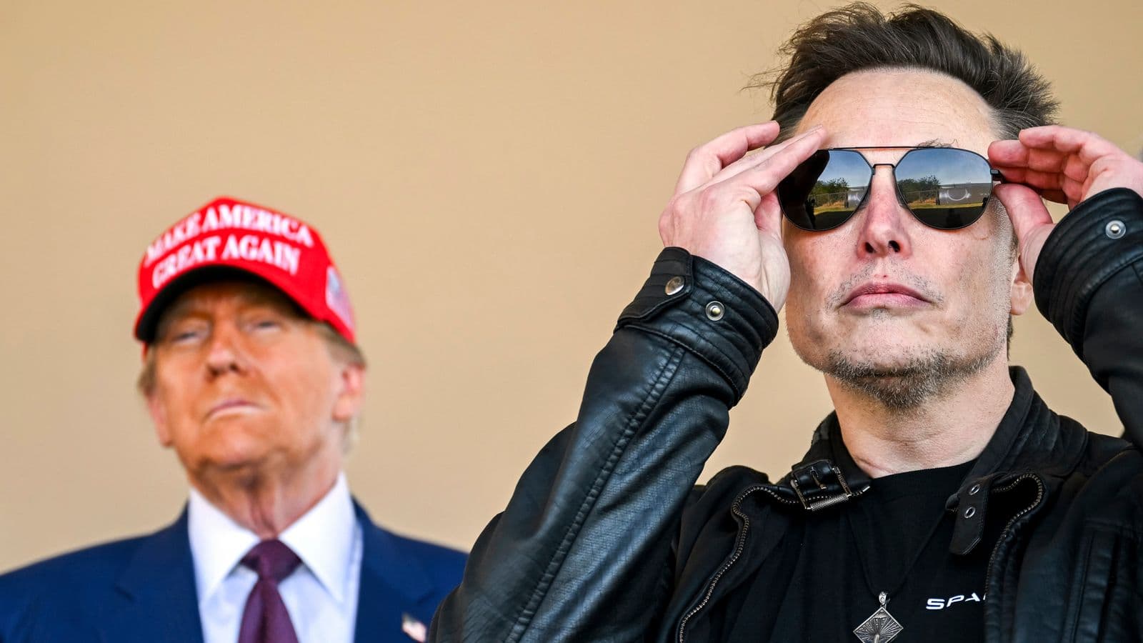 Fact Check: does Elon Musk want war or peace? 
