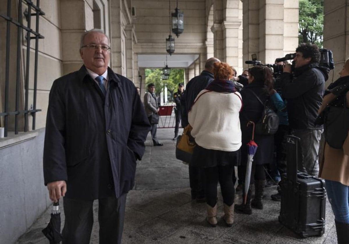 Fact Check: Dos ex consejeros del PSOE quedan sin castigo por un ERE de 100 millones tras 15 años sin ser imputados