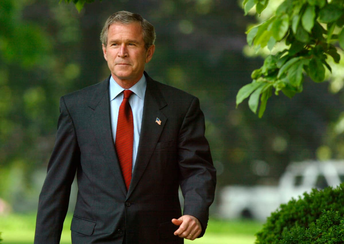Fact Check: George W Bush is a lizard man