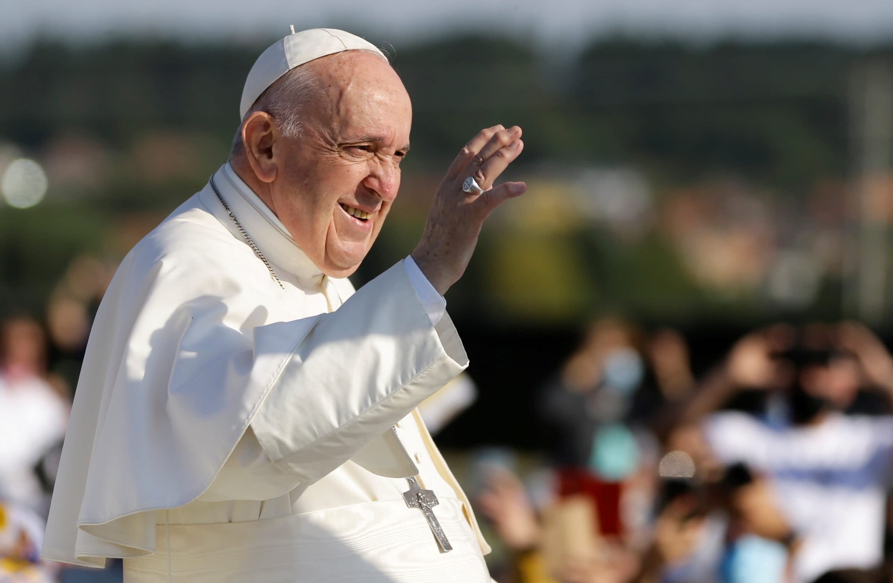 Fact Check: Is the pope still alive?