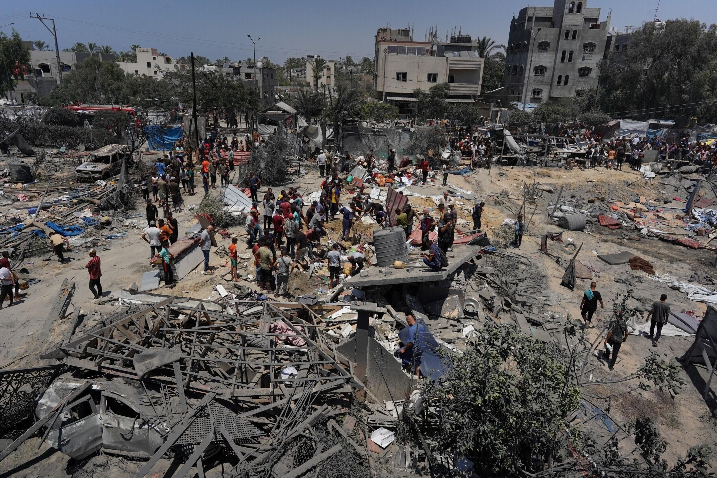 Fact Check: Israel bombs civilians