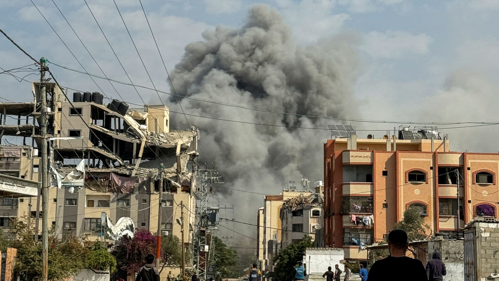 Fact Check: Israel is trying to kill as many palestinians in gaza as possible 