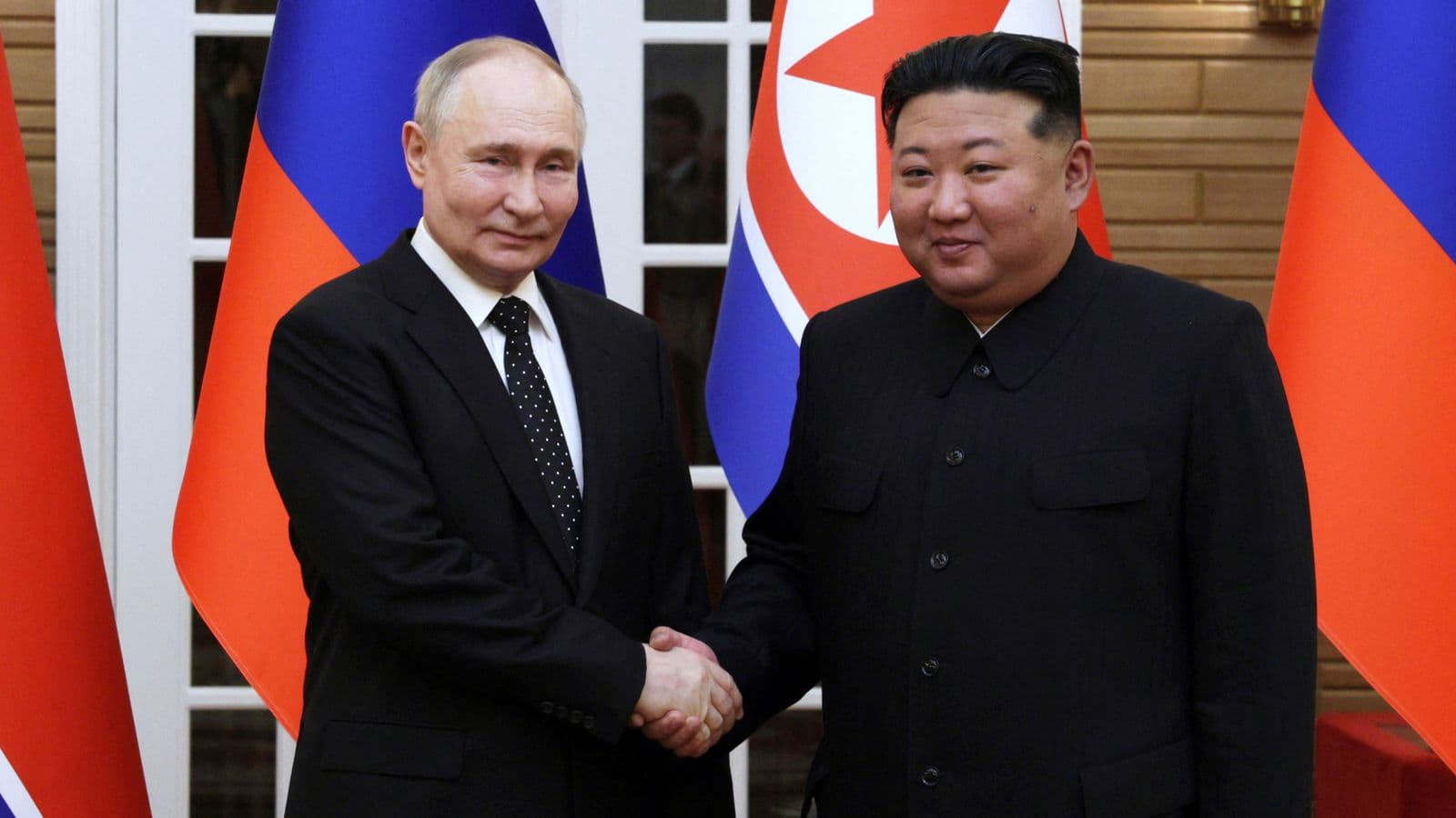 Fact Check: Putin is not a dictator.