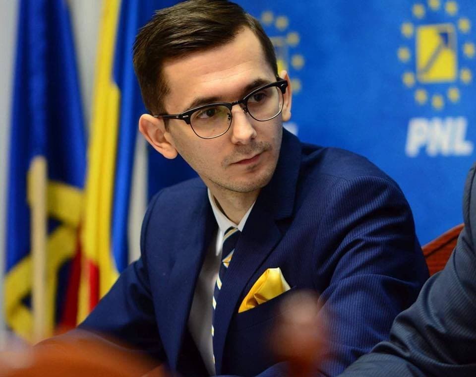 Fact Check: 🚨🇷🇴ROMANIA MOVES TO SUSPEND TIKTOK AS ELECTION INVESTIGATION BEGINS

Pavel Popescu, Vice President of Romania’s National Authority for Communications (ANCOM), announced that the government will suspend TikTok until state institutions complete their investigation into the first round of presidential elections.

With mass protests erupting over the Deep State’s ban on elected President Călin Georgescu, many question whether this move is about security or silencing dissent.

Is the government trying to control the flow of information?