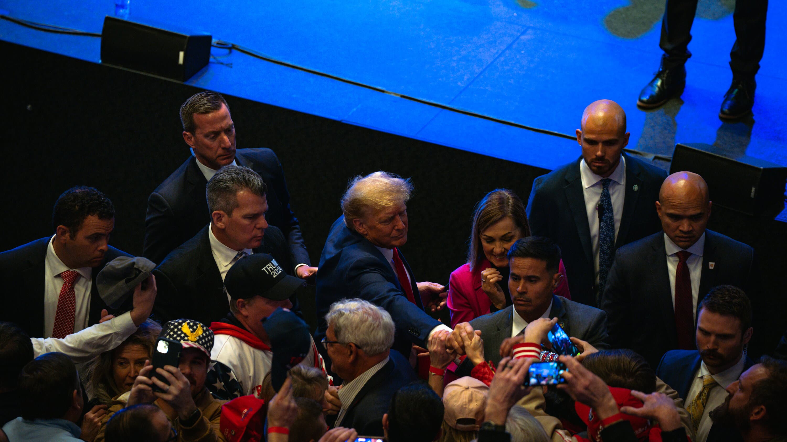 Fact Check: sitting president cannot go to jail amendment