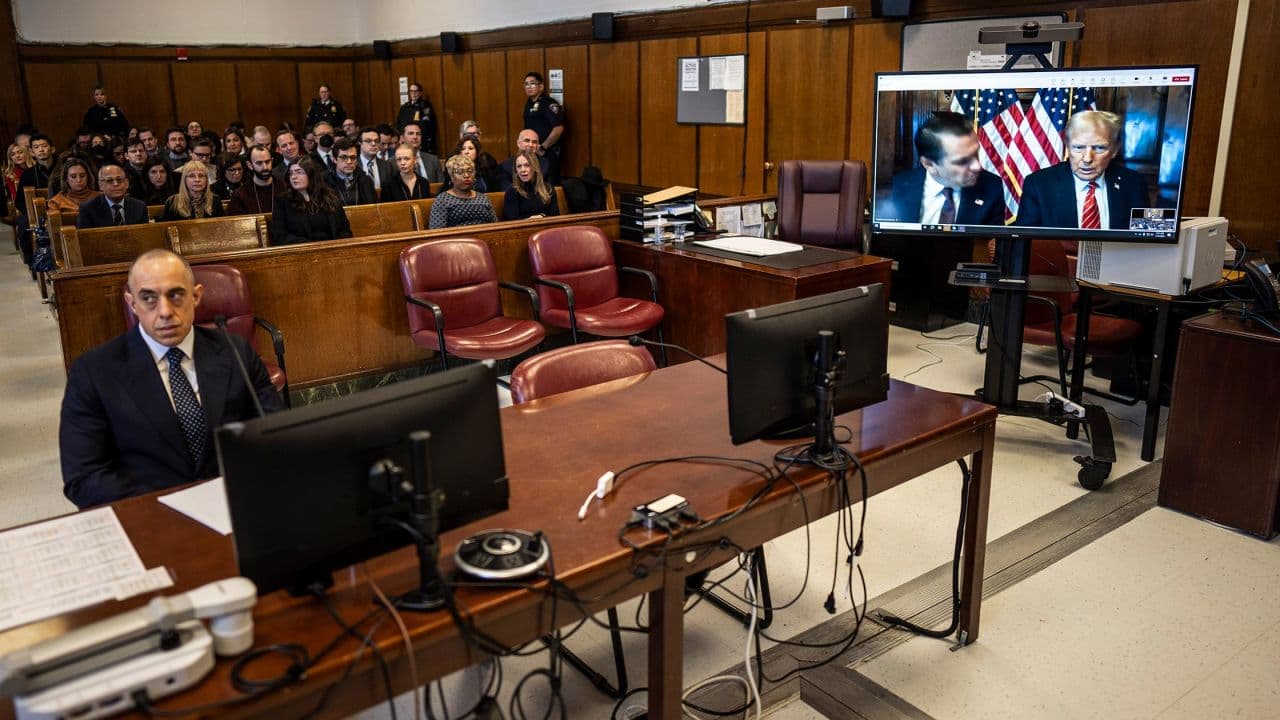 Fact Check: sitting president cannot go to jail amendment