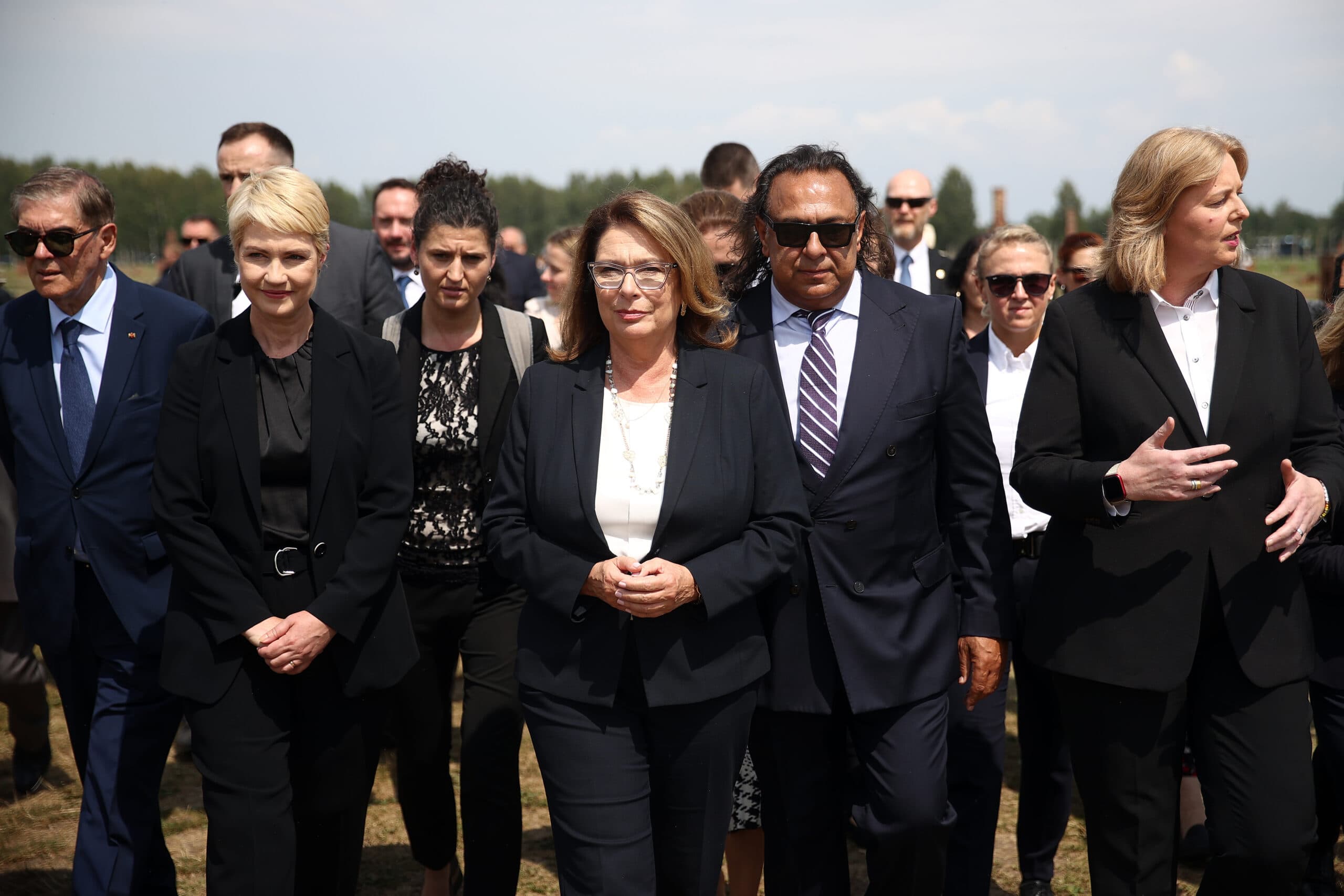 Fact Check: The Romani and the Sinti are the same people.
