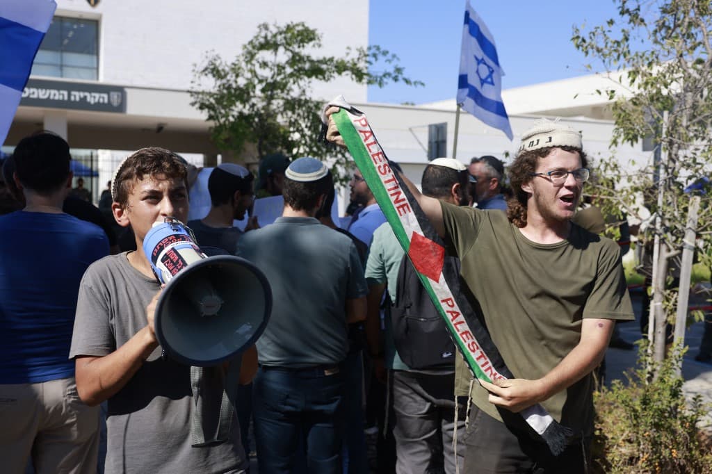 Fact Check: there was a protest in israel in favor to the right to rape
