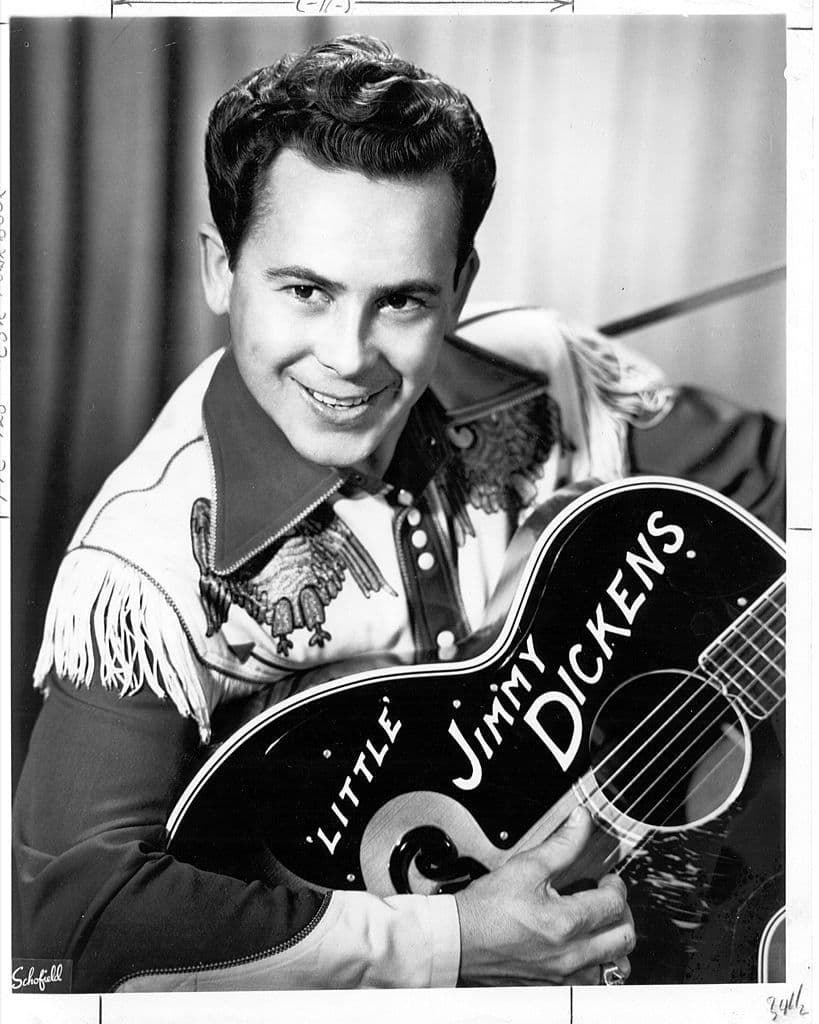Fact Check: Was Alvin Kesner a country singer?